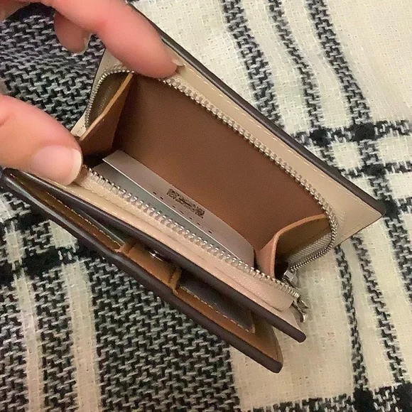 Coach floral leather snap wallet NWT
